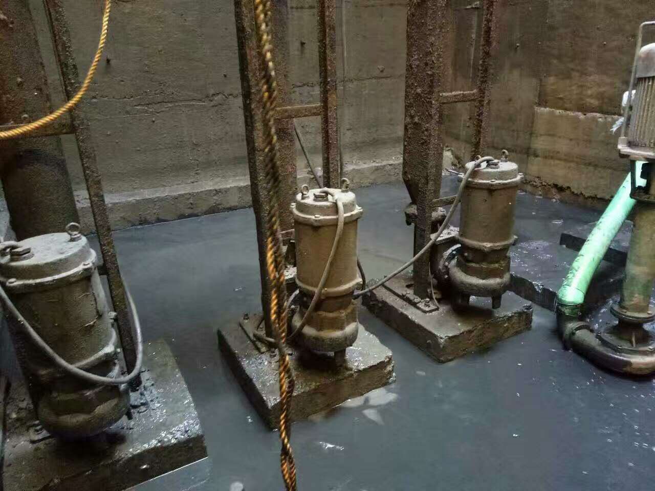 溧水污水池清理