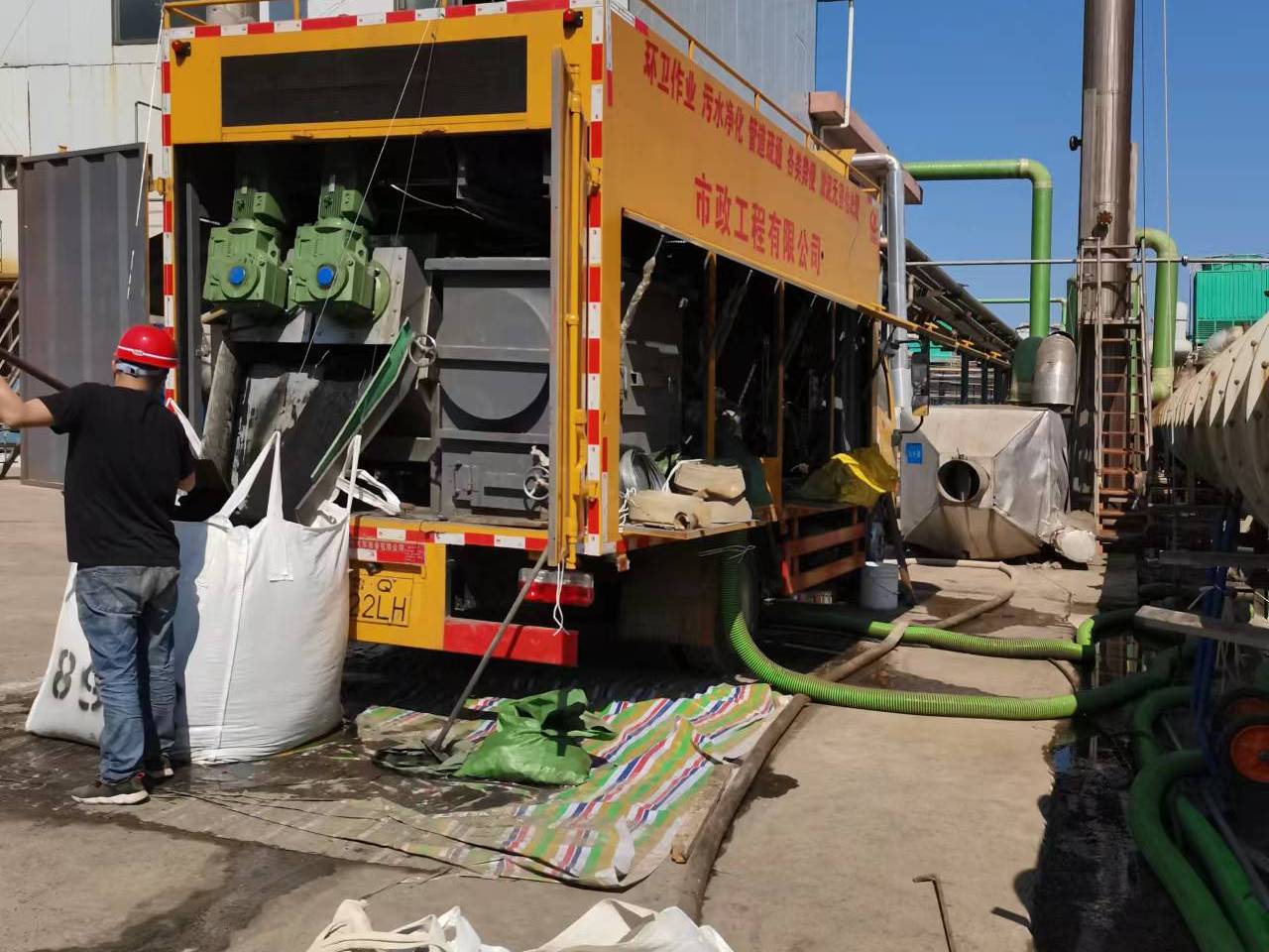 溧水淤泥压干处理